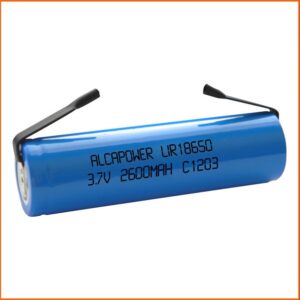 Batteria Li-ion 18650 3,7V 2600mAh con Terminali a Saldare